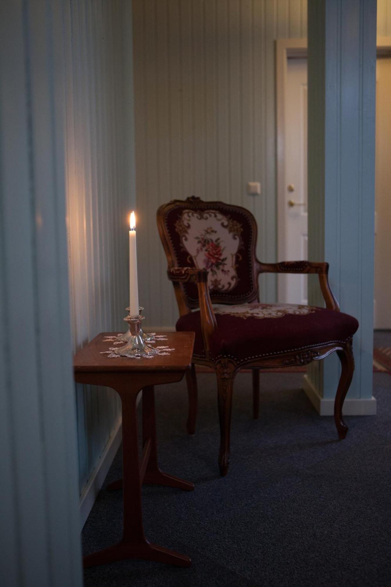 Guesthouse Ísafjördur - Gamla Ísafjörður Exteriör bild