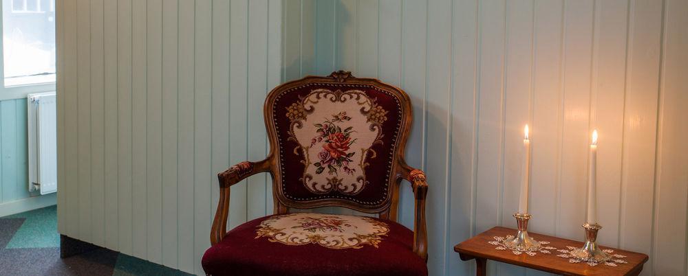 Guesthouse Ísafjördur - Gamla Ísafjörður Exteriör bild