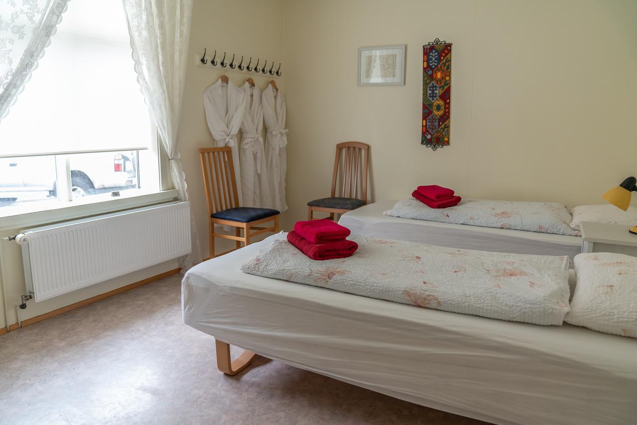 Guesthouse Ísafjördur - Gamla Ísafjörður Exteriör bild